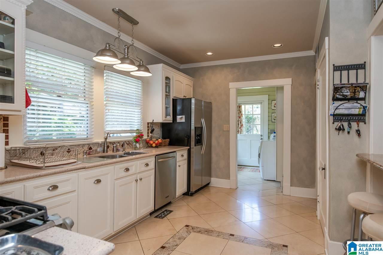 902 Stuart Street Birmingham, AL 35209 - Photo 14 of 44