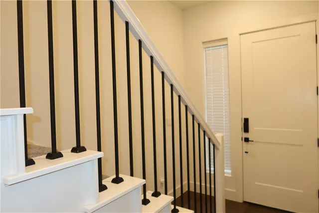 a close up view of a washer and dryer