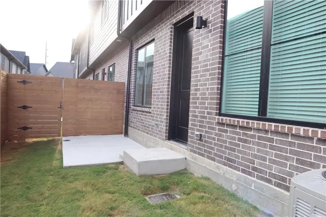 $3,300 | 2905 Huffman Way, College Station, TX 77845