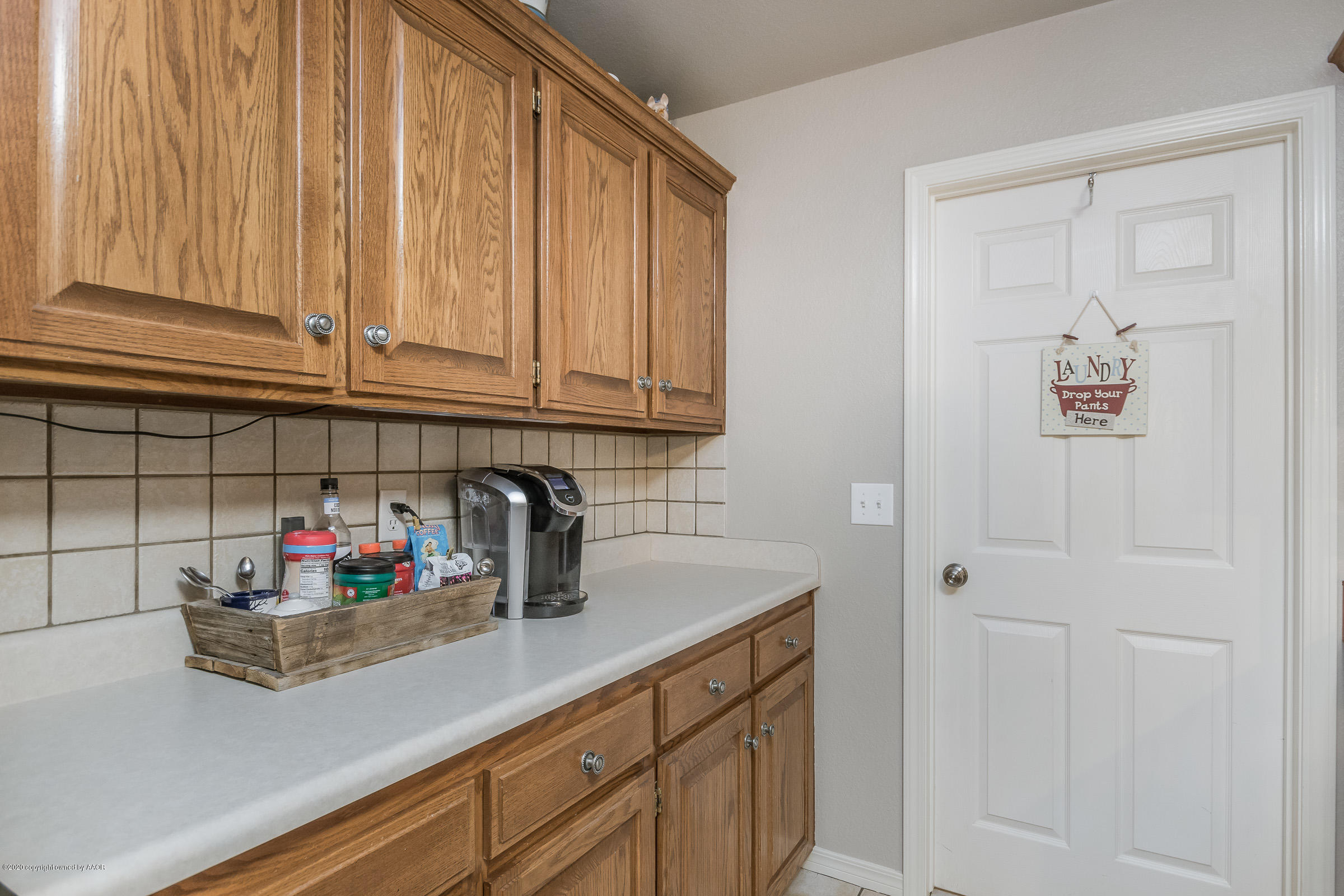 8114 Indian Trail Amarillo, TX 79110 - Photo 6 of 20 Kitchen-2