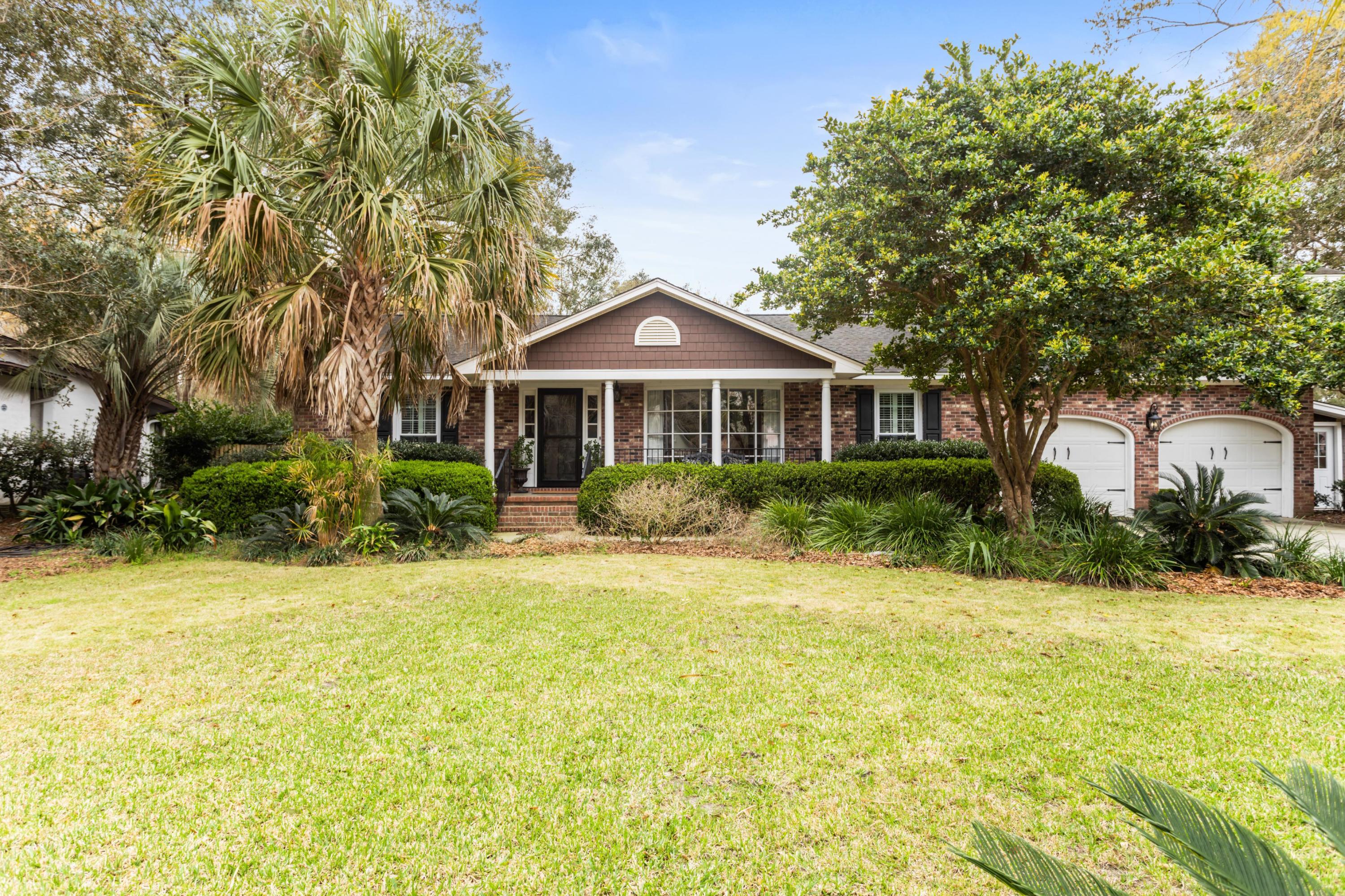 1029 Governors Road Mount Pleasant, SC 29464 - Photo 1 of 31 CoastalRePhoto_SA-5521