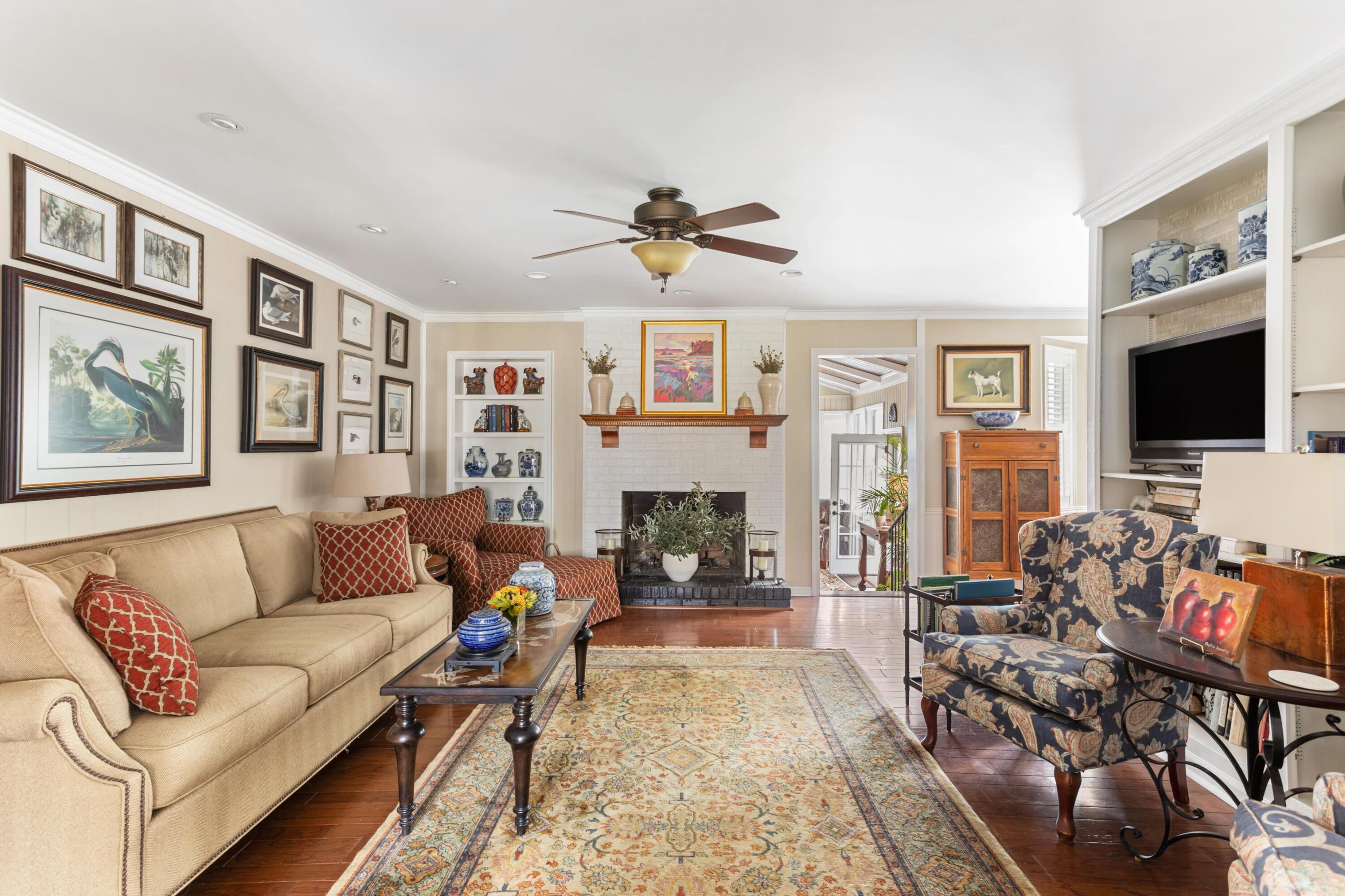1029 Governors Road Mount Pleasant, SC 29464 - Photo 6 of 31 CoastalRePhoto_SA-5345