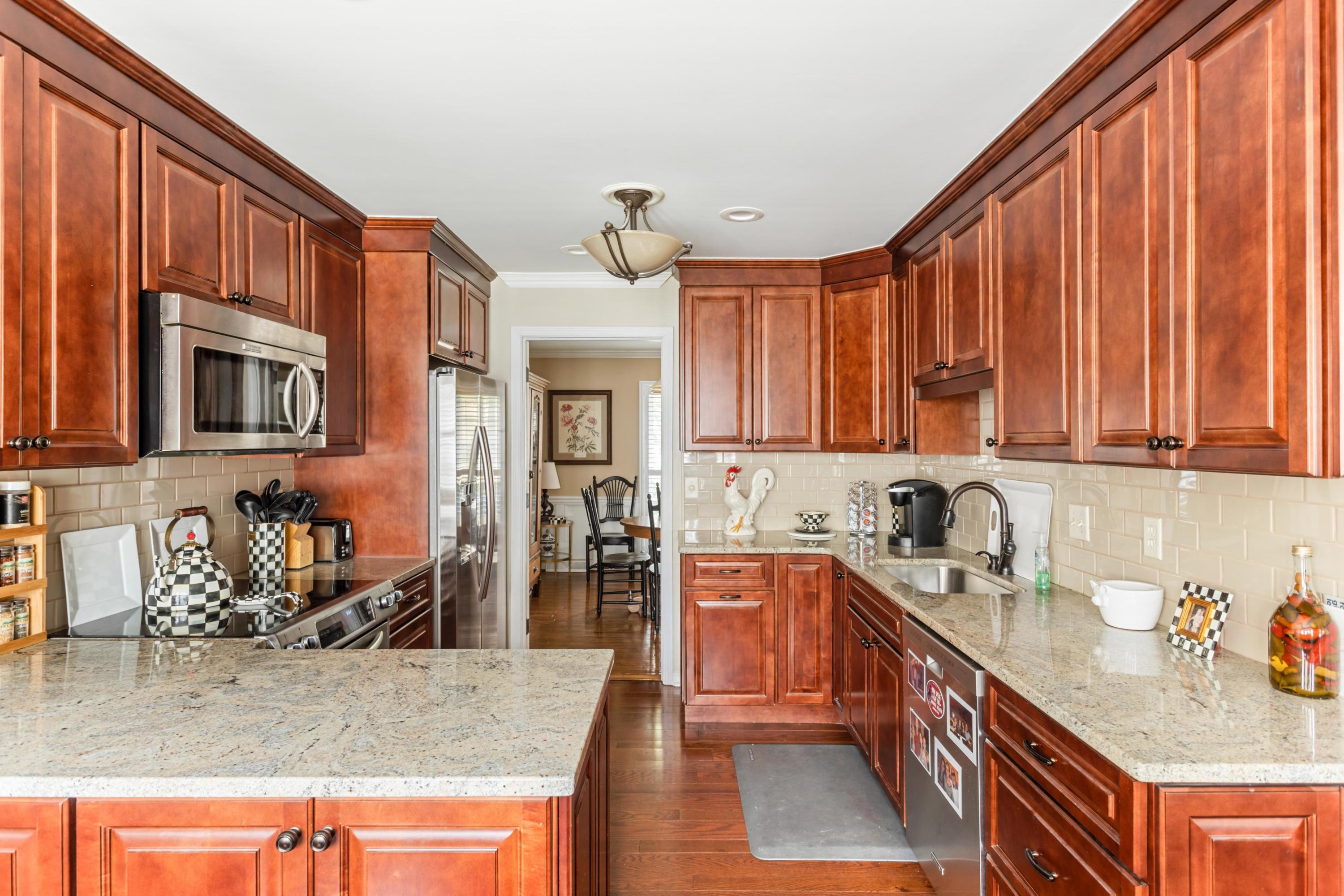 1029 Governors Road Mount Pleasant, SC 29464 - Photo 8 of 31 CoastalRePhoto_SA-5365