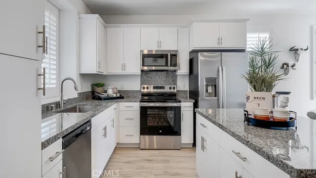 $518,453 | 1215 Yeager Avenue, Rialto, CA 92376