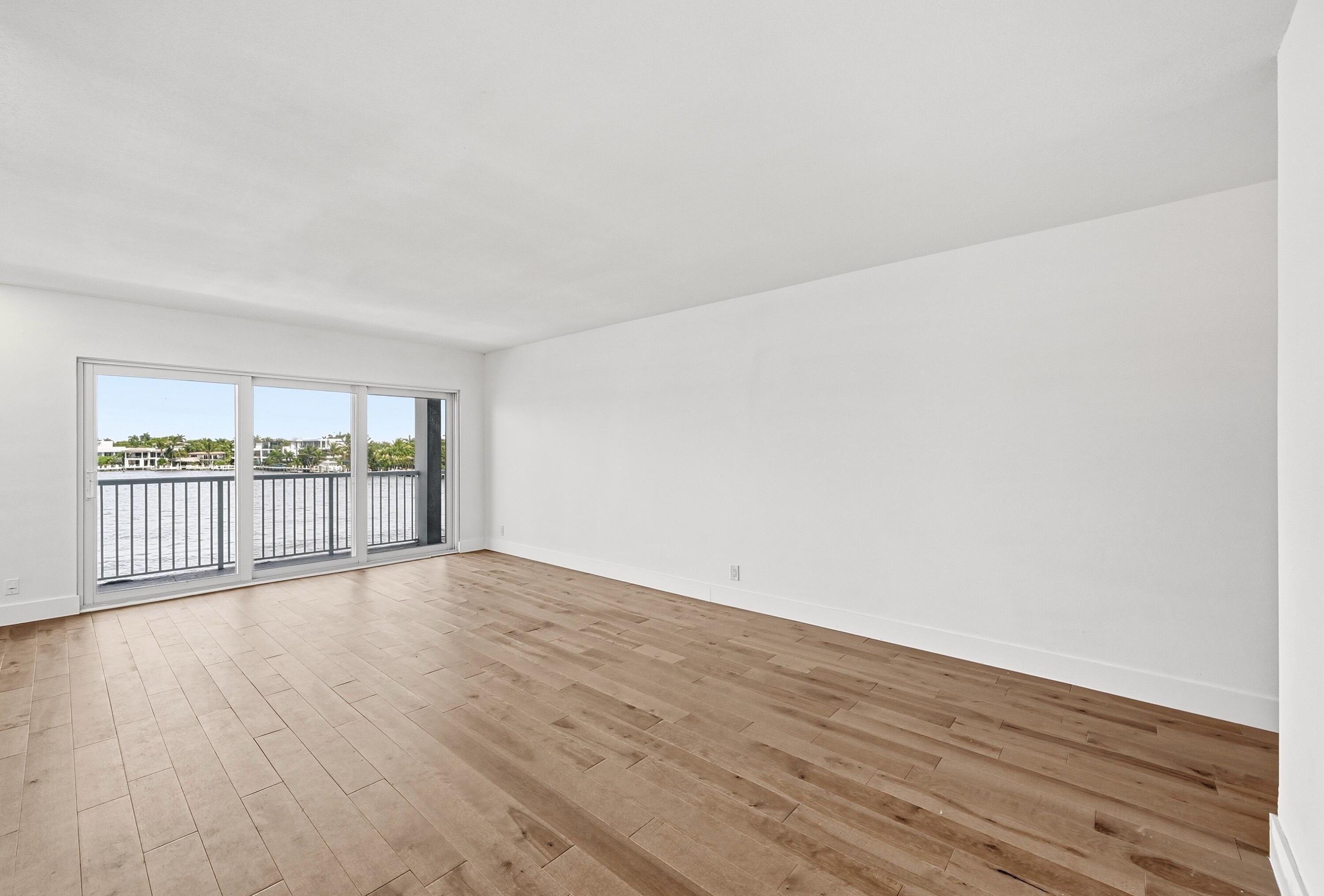 1201 South Riverside Drive, Unit 306 Pompano Beach, FL 33062 - Photo 10 of 53 04_living room