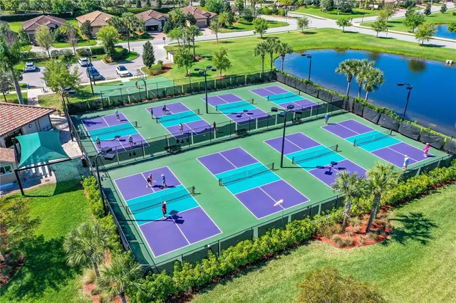 $385,000 | 7149 River Hammock Drive, Unit 101, Bradenton, FL 34212