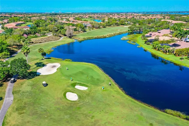 $385,000 | 7149 River Hammock Drive, Unit 101, Bradenton, FL 34212