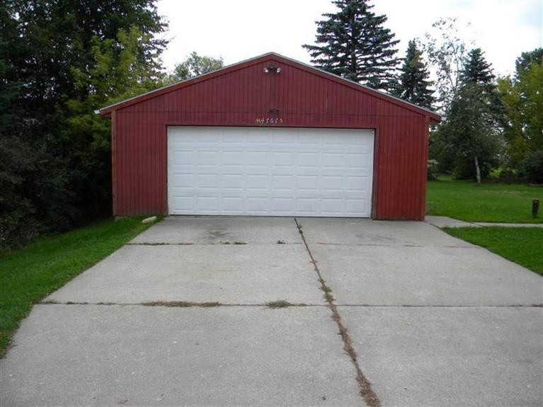 47675 Cherry Hill Road Canton, MI 48188 - Photo 6 of 10 Photo 6