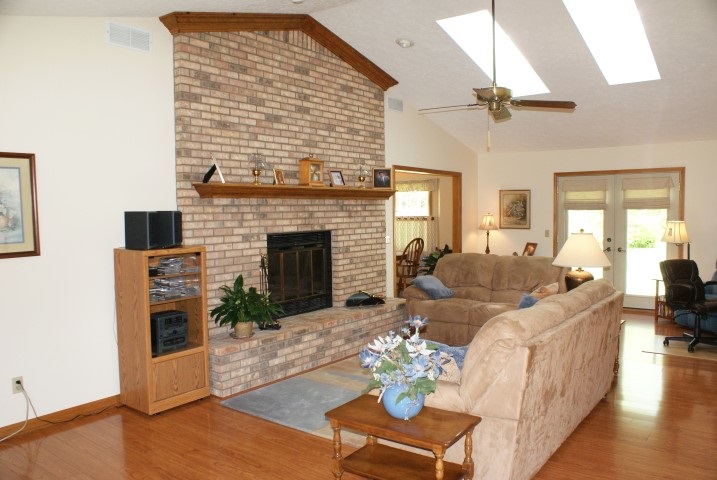 5600 Spring Corner Road Newburgh, IN 47630 - Photo 3 of 23