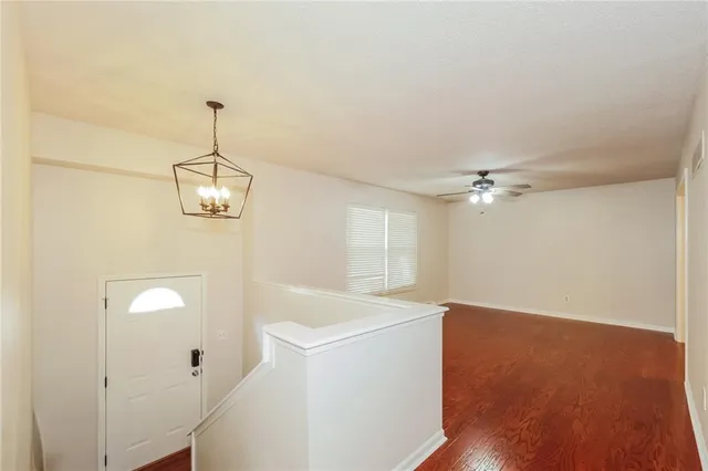 $2,045 | 513 Northeast Grant Drive, Blue Springs, MO 64014