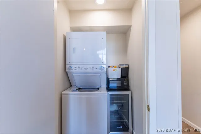 $669,000 | 41 Walkers Cay Drive, Osage Beach, MO 65065