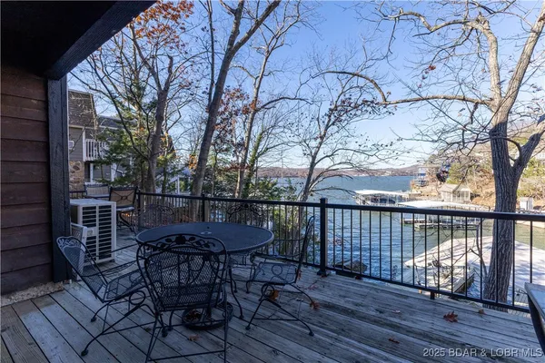 $669,000 | 41 Walkers Cay Drive, Osage Beach, MO 65065