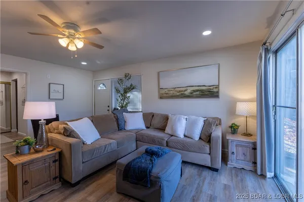 $669,000 | 41 Walkers Cay Drive, Osage Beach, MO 65065