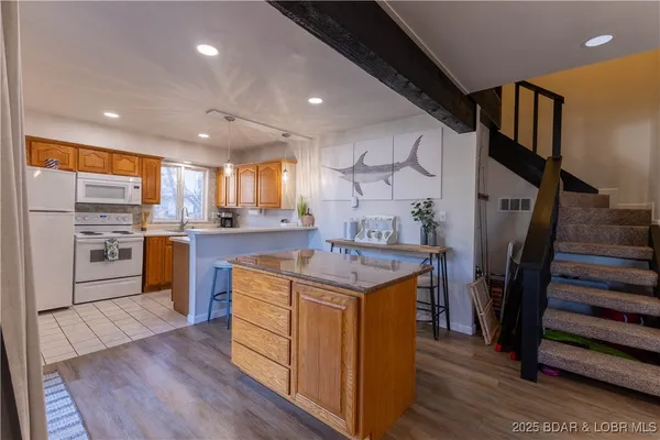 $669,000 | 41 Walkers Cay Drive, Osage Beach, MO 65065