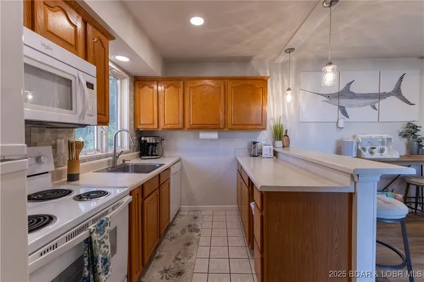 $669,000 | 41 Walkers Cay Drive, Osage Beach, MO 65065