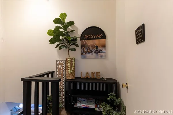 $669,000 | 41 Walkers Cay Drive, Osage Beach, MO 65065