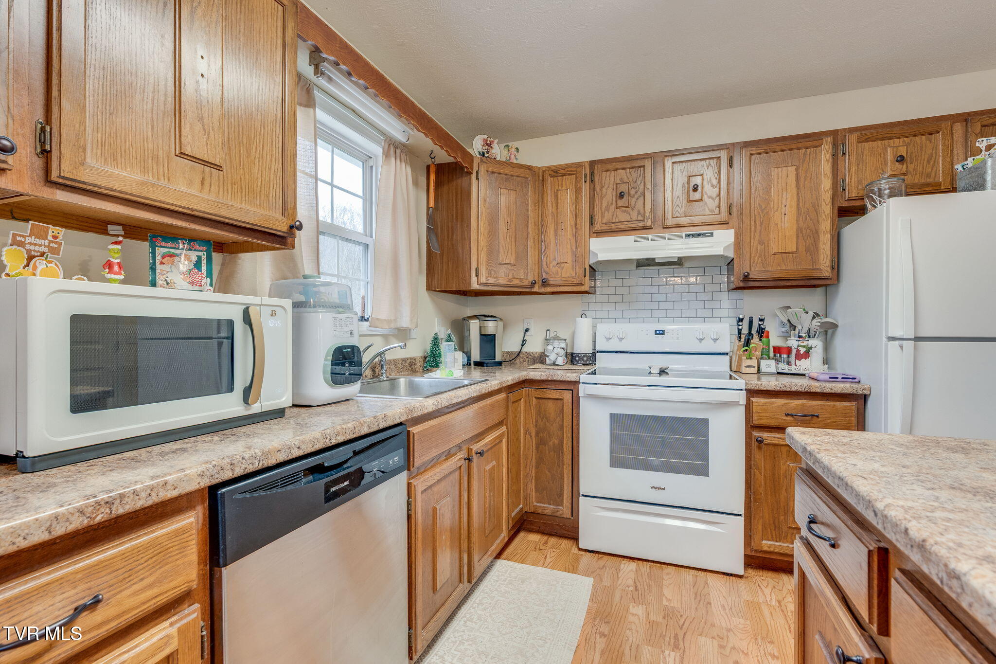 119 Henardtown Road Rogersville, TN 37857 - Photo 11 of 31 011 (15)