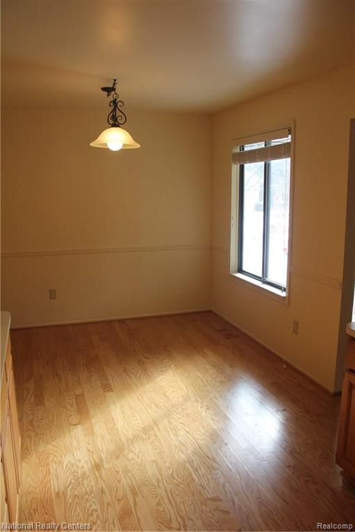 534 Tennyson Rochester Hills, MI 48307 - Photo 13 of 29