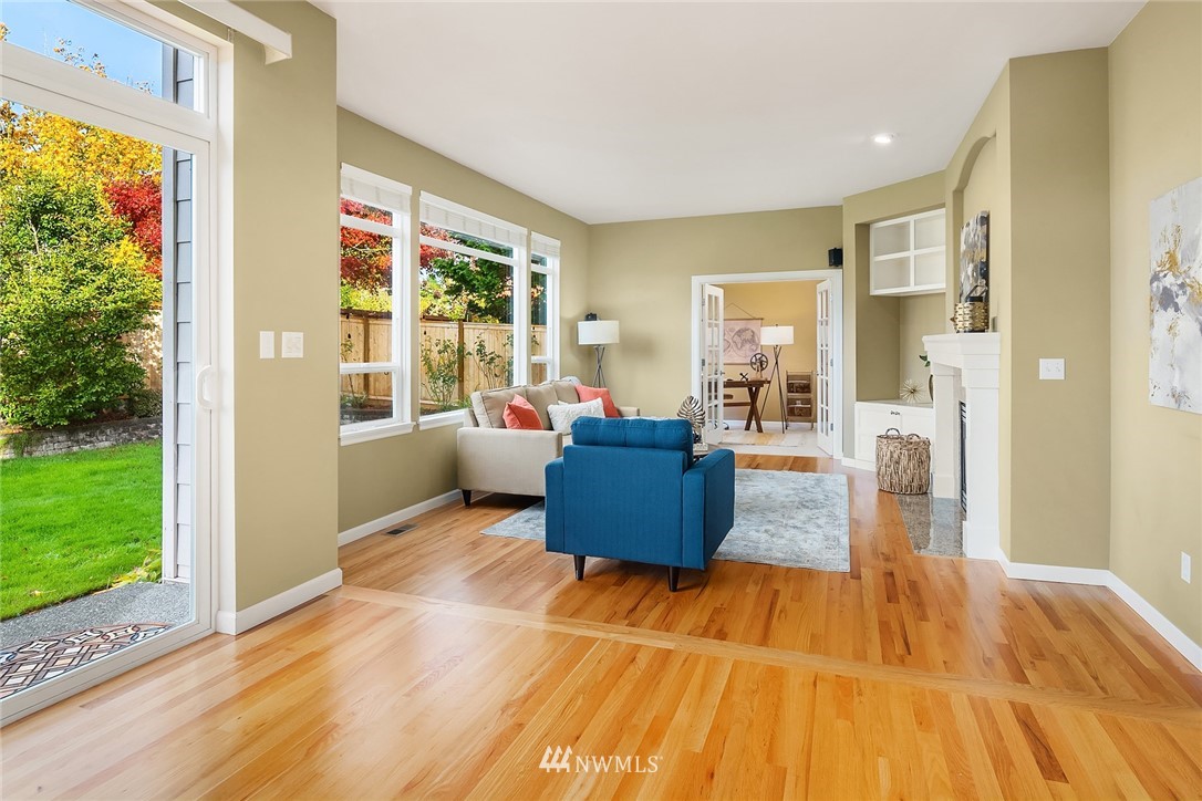 1900 Northeast 35th Place Renton, WA 98056 - Photo 12 of 30 Gallery Image 12