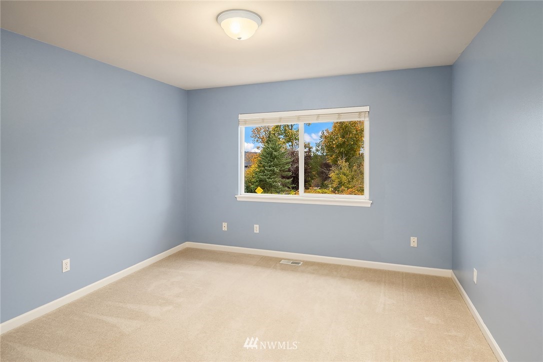 1900 Northeast 35th Place Renton, WA 98056 - Photo 24 of 30 Gallery Image 24