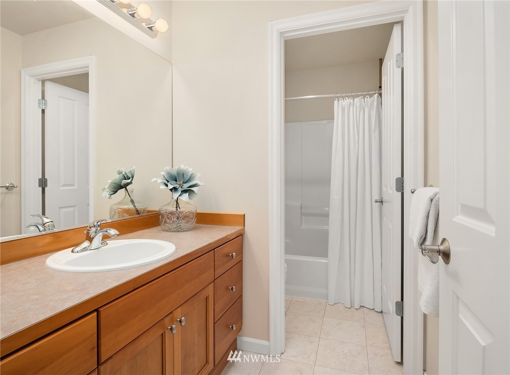 1900 Northeast 35th Place Renton, WA 98056 - Photo 26 of 30 Gallery Image 26