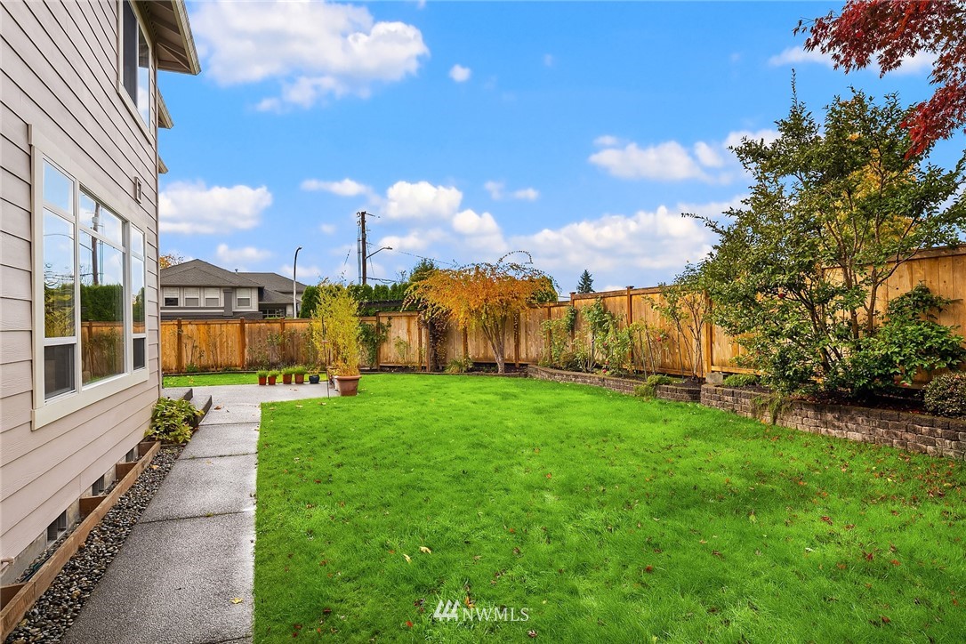 1900 Northeast 35th Place Renton, WA 98056 - Photo 28 of 30 Gallery Image 28