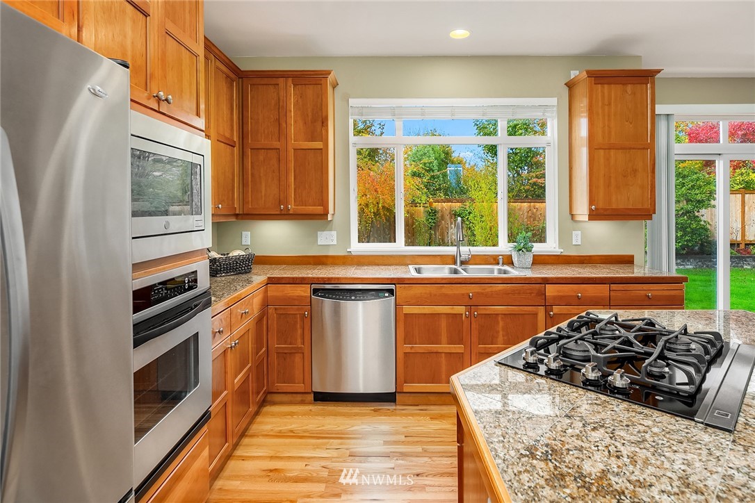 1900 Northeast 35th Place Renton, WA 98056 - Photo 10 of 30 Gallery Image 10