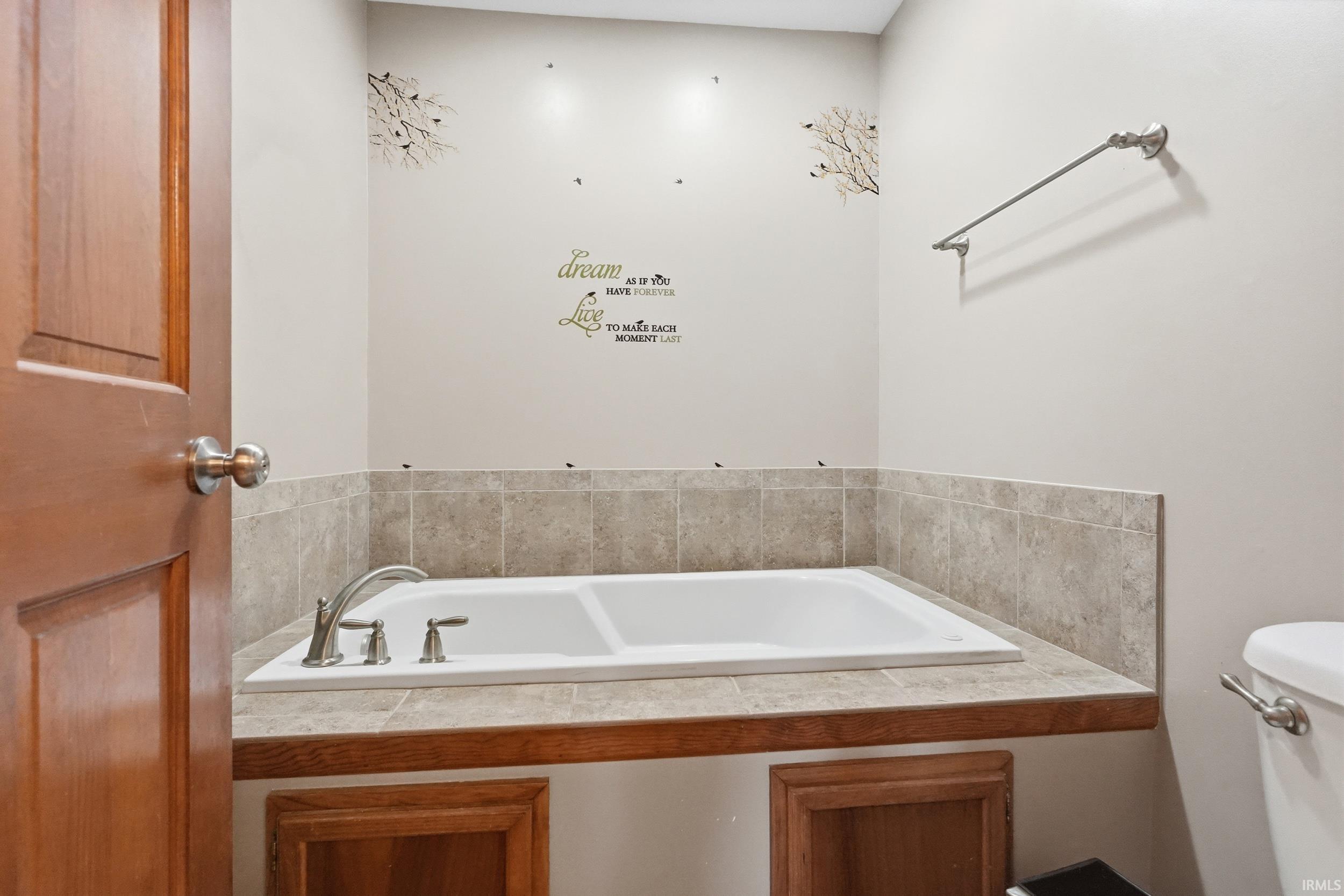 7505 Black Road New Haven, IN 46774 - Photo 26 of 47