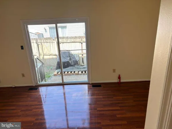 $2,100 | 3021 S Grove, Upper Marlboro, MD 20774
