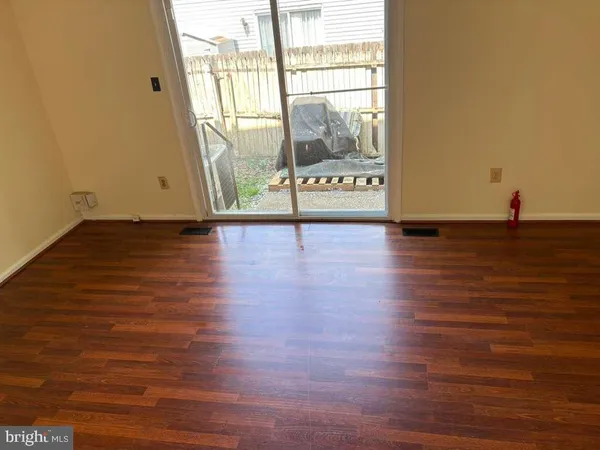 $2,100 | 3021 S Grove, Upper Marlboro, MD 20774