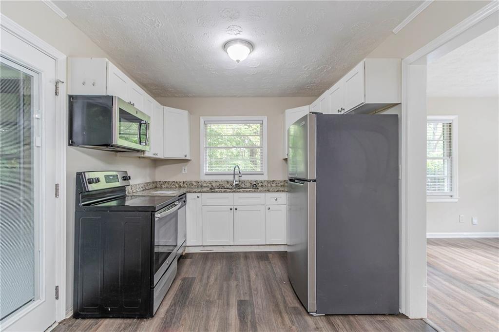 4029 Moffat Court Decatur, GA 30035 - Photo 7 of 21