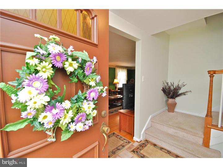 116 Iron Master Road Cherry Hill, NJ 08034 - Photo 3 of 25 Foyer