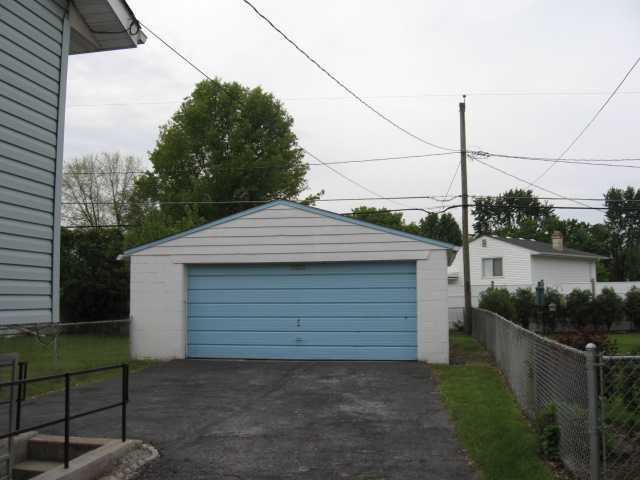 2003 Tupsfield Road Columbus, OH 43229 - Photo 2 of 3 Gallery Image 2
