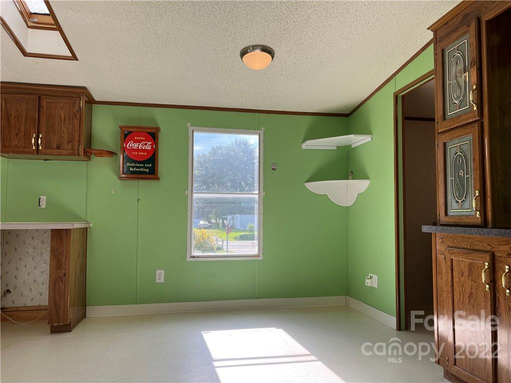8581 Highway 268 Elkin, NC 28621 - Photo 12 of 45 a view of an entryway with a window