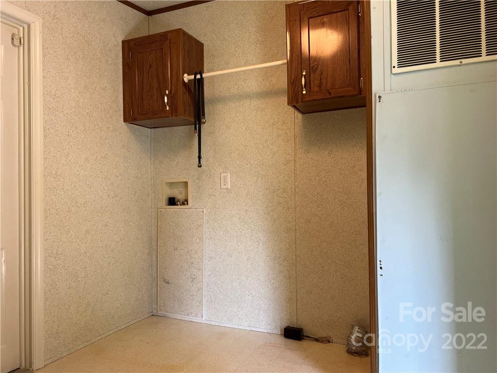 8581 Highway 268 Elkin, NC 28621 - Photo 33 of 45 a view of elevator