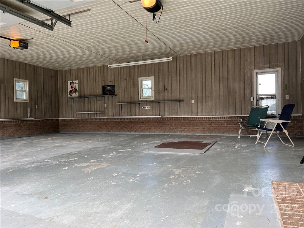 8581 Highway 268 Elkin, NC 28621 - Photo 36 of 45 a view of outdoor space