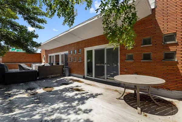 $2,500 | 9950 South Western Avenue, Unit 2N, Chicago, IL 60643