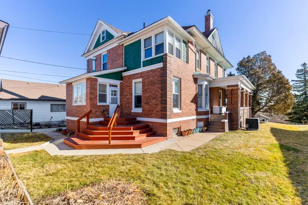 $777,000 | 730 Clarendon Avenue, Sheridan, WY 82801