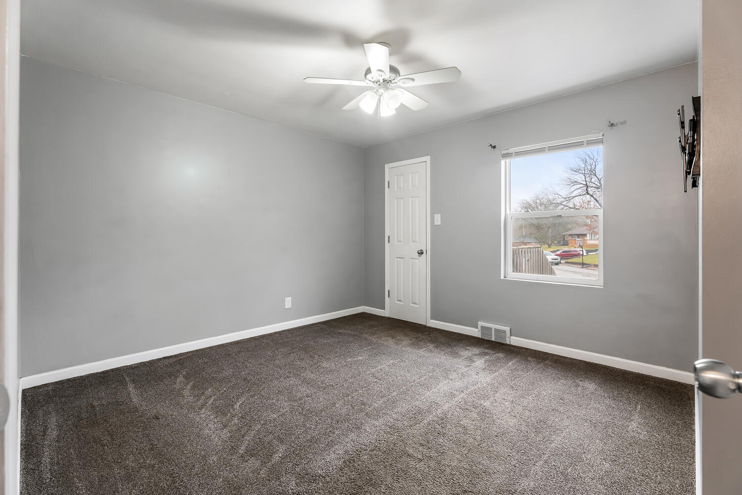 6400 Ash Avenue Gary, IN 46403 - Photo 15 of 35 1500x1000