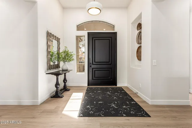 $1,375,000 | 940 West Macaw Drive, Chandler, AZ 85286