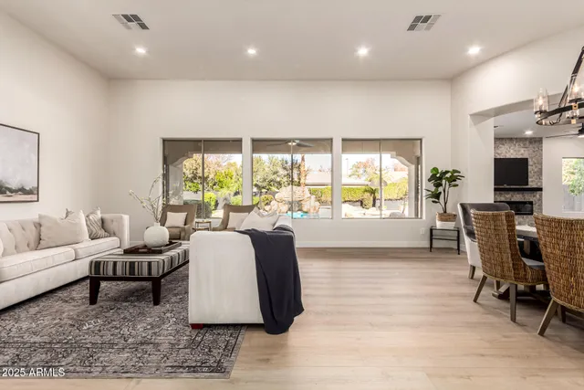 $1,375,000 | 940 West Macaw Drive, Chandler, AZ 85286