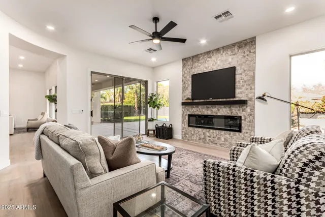 $1,375,000 | 940 West Macaw Drive, Chandler, AZ 85286