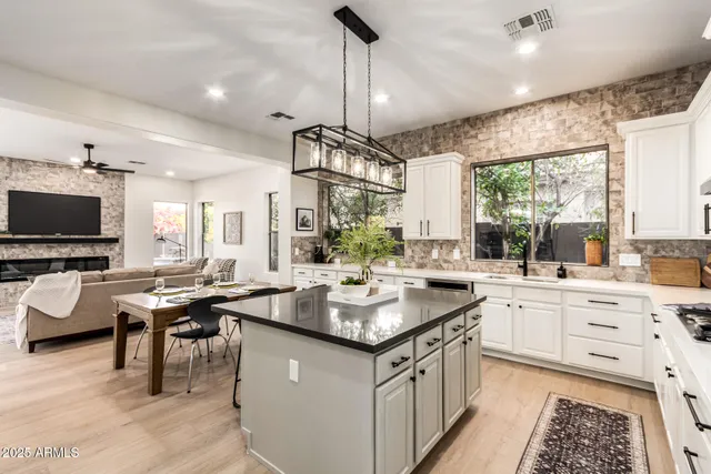 $1,375,000 | 940 West Macaw Drive, Chandler, AZ 85286