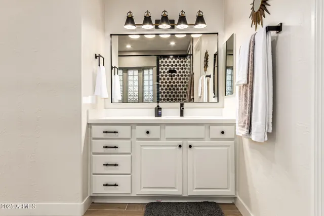 $1,375,000 | 940 West Macaw Drive, Chandler, AZ 85286