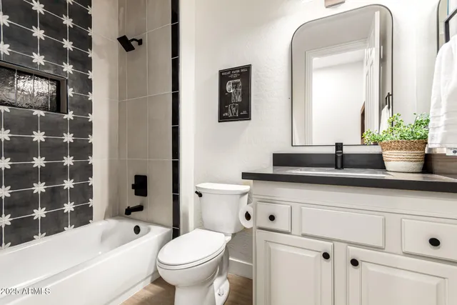 $1,375,000 | 940 West Macaw Drive, Chandler, AZ 85286