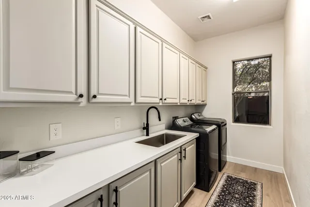 $1,375,000 | 940 West Macaw Drive, Chandler, AZ 85286