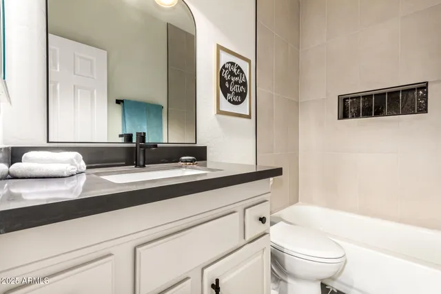 $1,375,000 | 940 West Macaw Drive, Chandler, AZ 85286