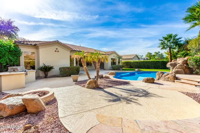 $1,375,000 | 940 West Macaw Drive, Chandler, AZ 85286