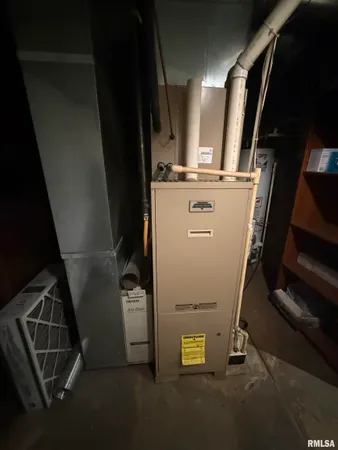 $94,000 | 202 North Robinson Street, Lewistown, IL 61542