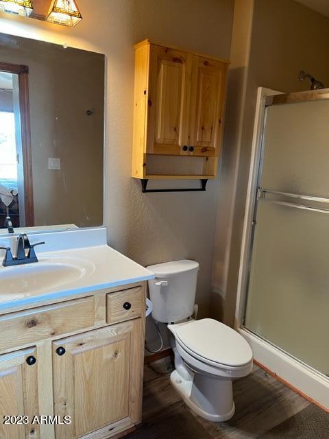 2670 Lodge Loop Overgaard, AZ 85933 - Photo 9 of 20 Master Bath